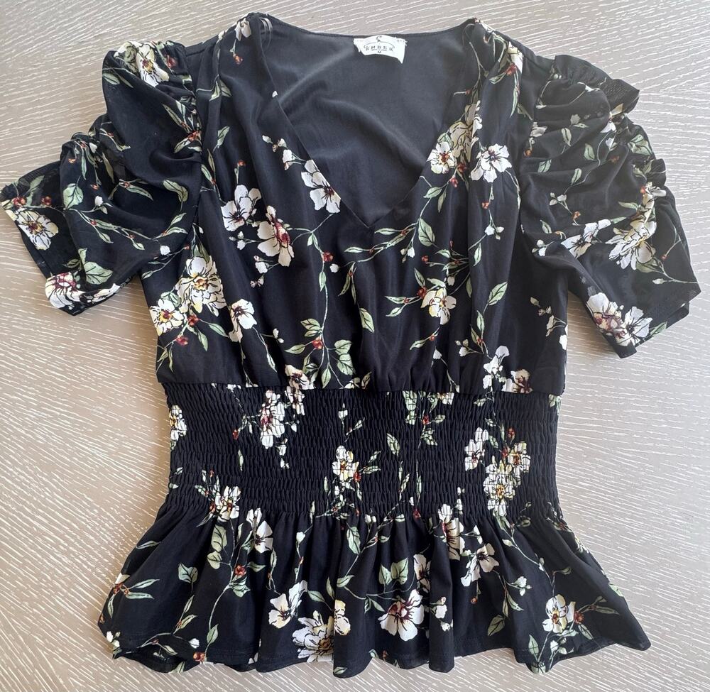 Ember M Black V-Neck Floral Print Ruched Puff Sleeve Peplum Blouse Top